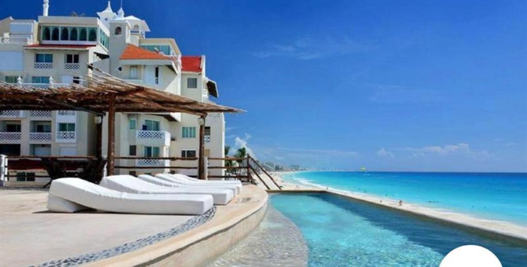 Capitan Suites Sea View Cancun Bagian luar foto