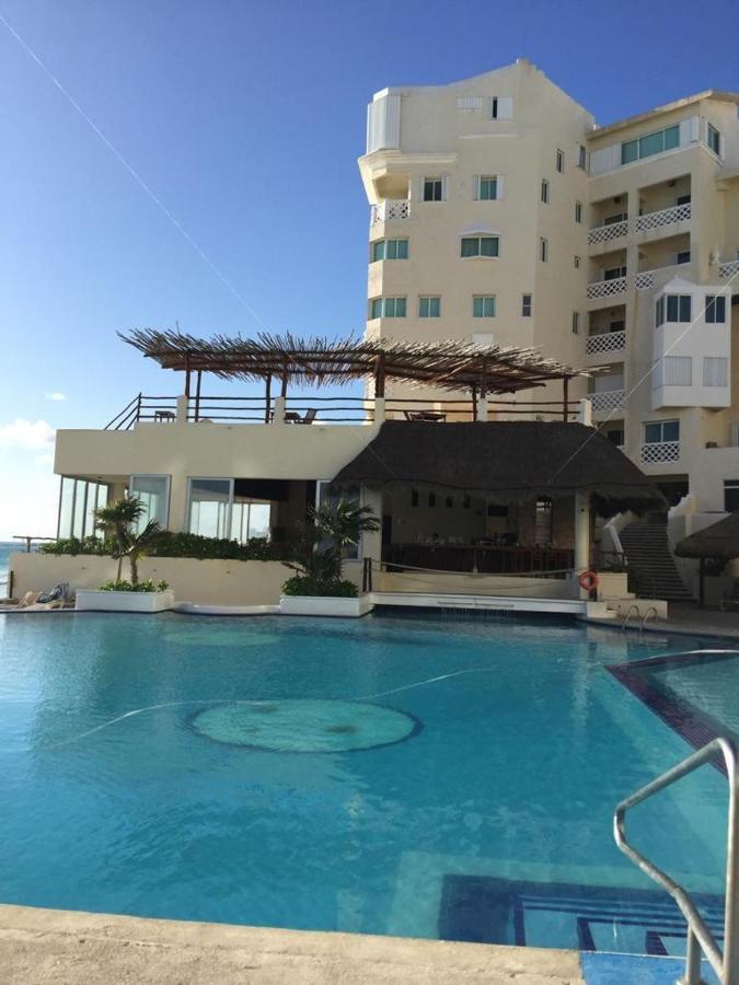 Capitan Suites Sea View Cancun Bagian luar foto