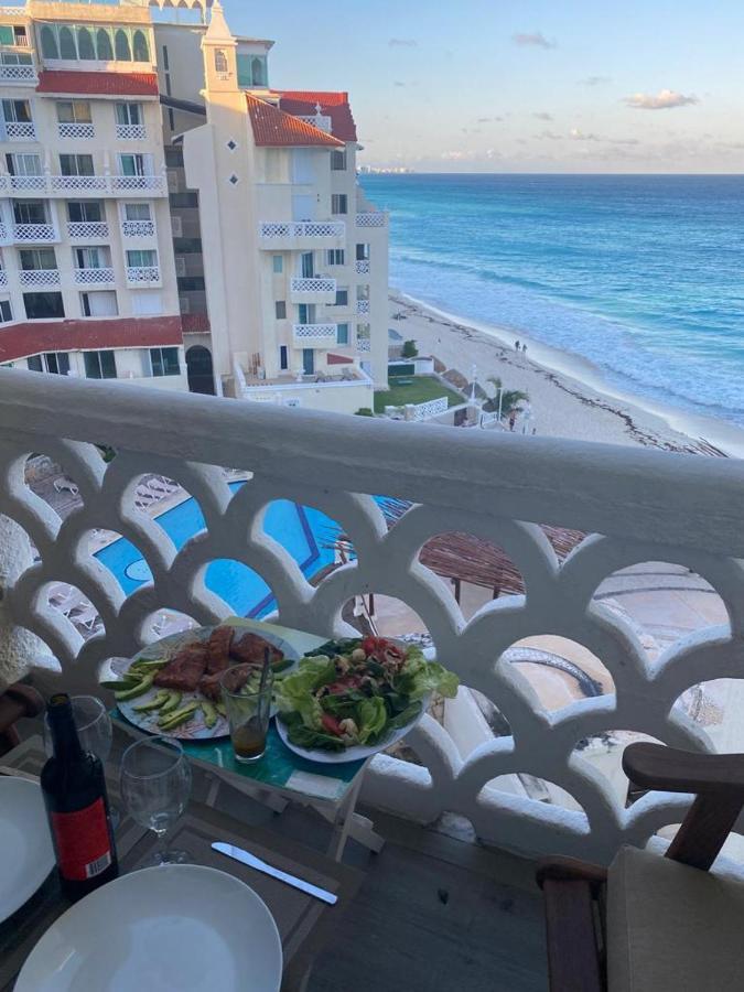 Capitan Suites Sea View Cancun Bagian luar foto