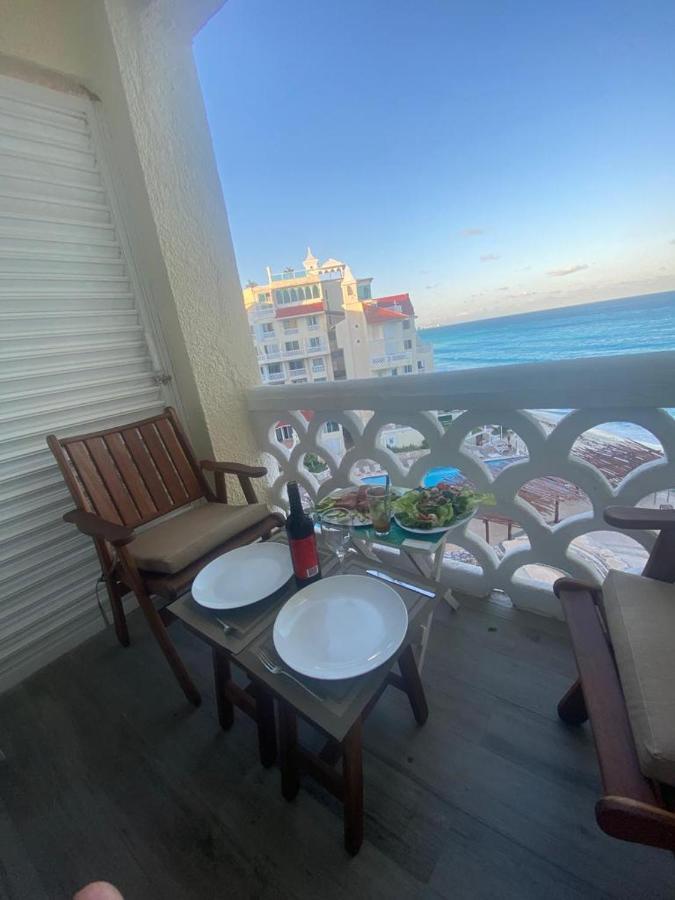 Capitan Suites Sea View Cancun Bagian luar foto