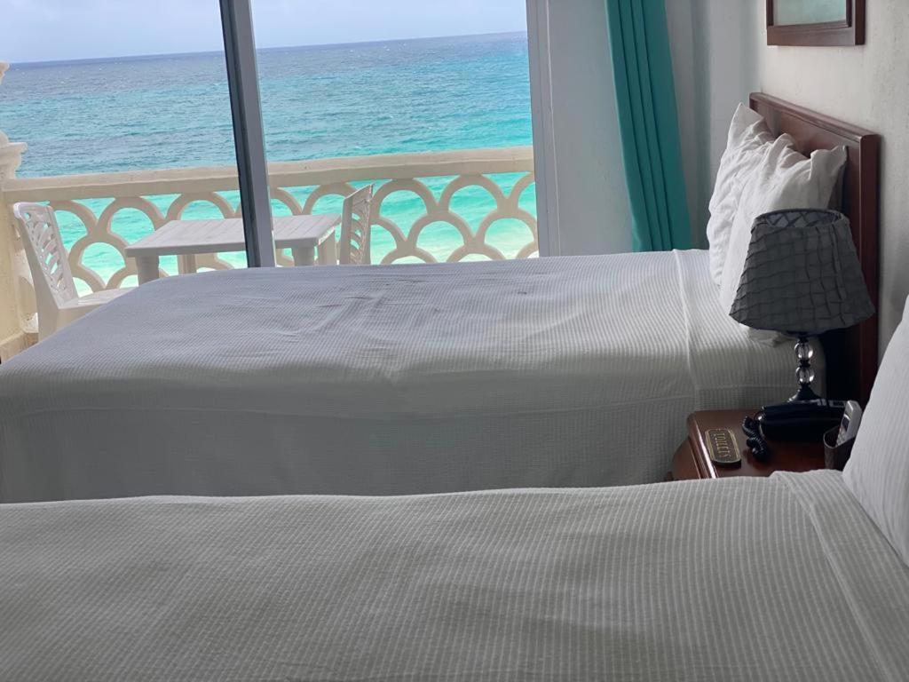 Capitan Suites Sea View Cancun Bagian luar foto