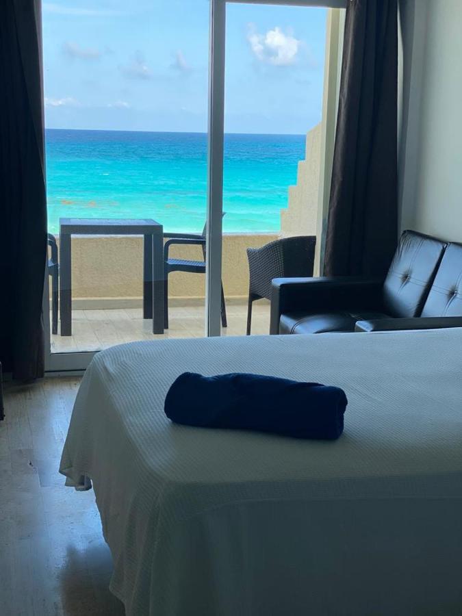 Capitan Suites Sea View Cancun Bagian luar foto