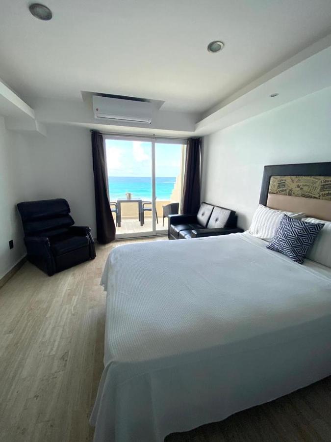 Capitan Suites Sea View Cancun Bagian luar foto