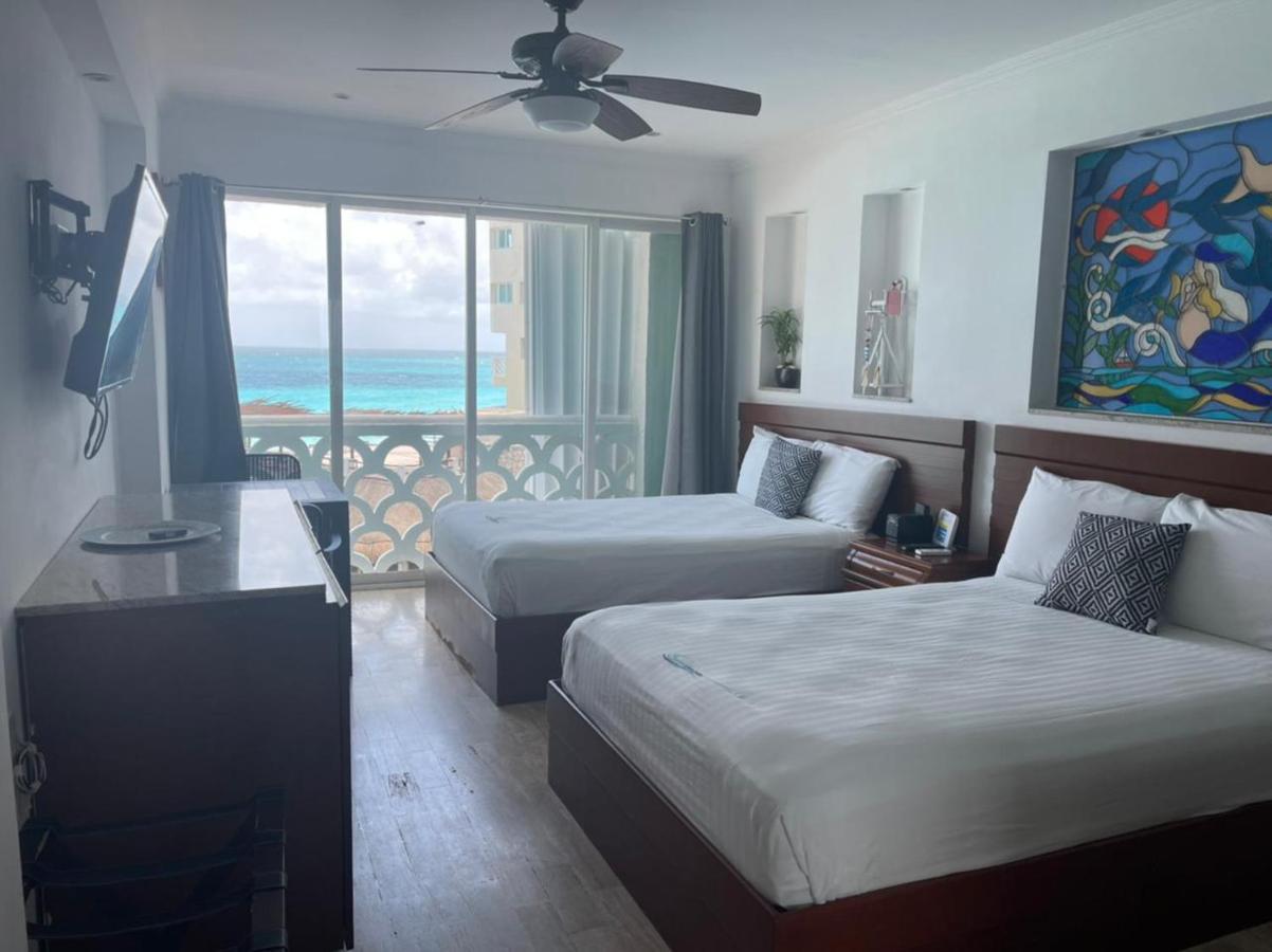 Capitan Suites Sea View Cancun Bagian luar foto