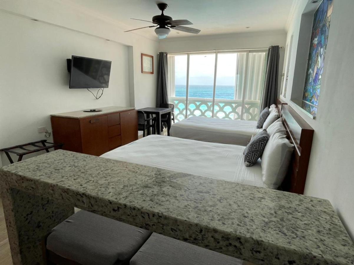 Capitan Suites Sea View Cancun Bagian luar foto