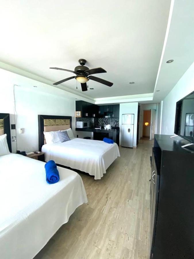 Capitan Suites Sea View Cancun Bagian luar foto